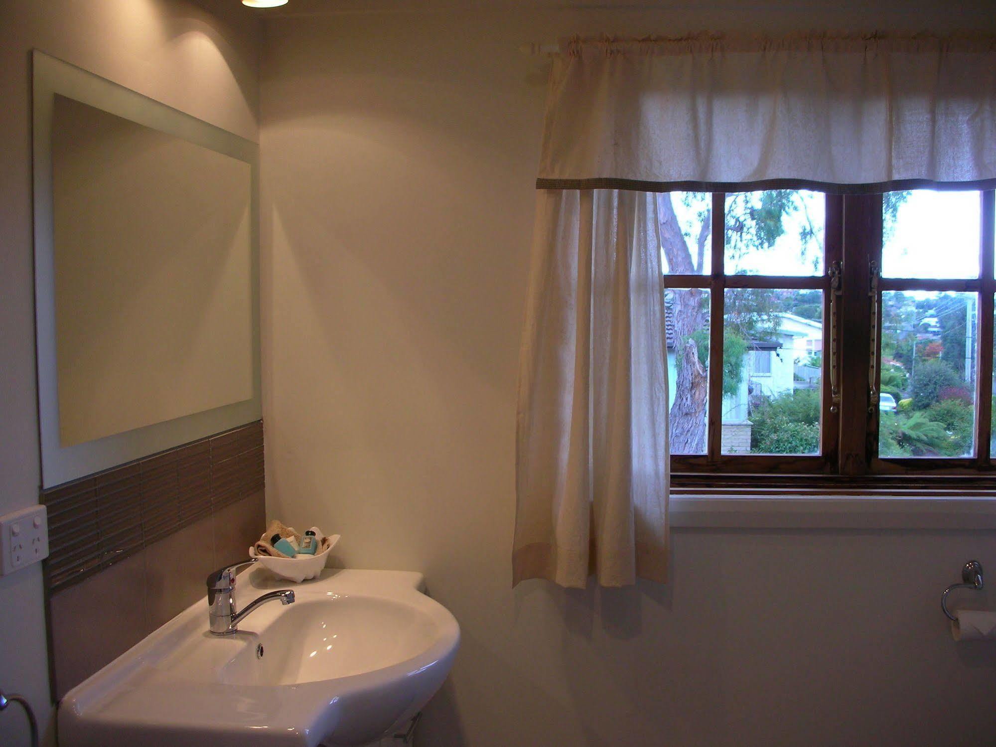 Cedar Cottages Blackmans Bay Buitenkant foto
