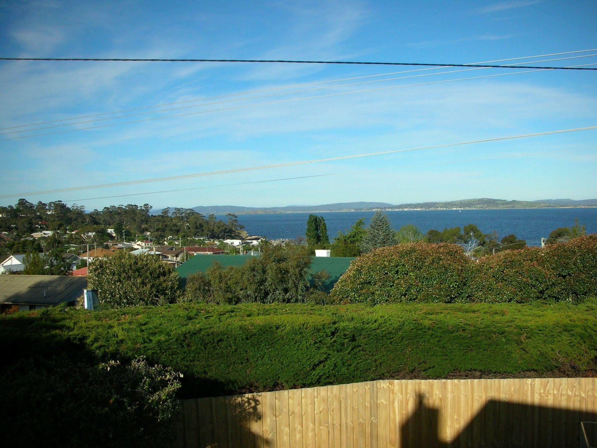 Cedar Cottages Blackmans Bay Buitenkant foto